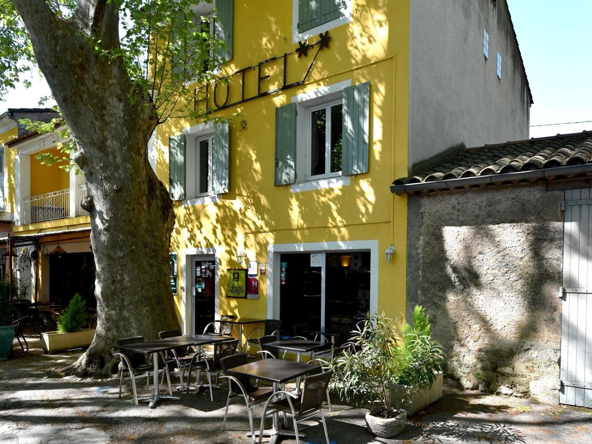 Logis Hotel De L'Etang Cucuron Kültér fotó